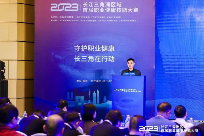 双塔23+10：胡金秋余嘉豪基本锁定亚洲杯 大概率与周琦组三塔出征